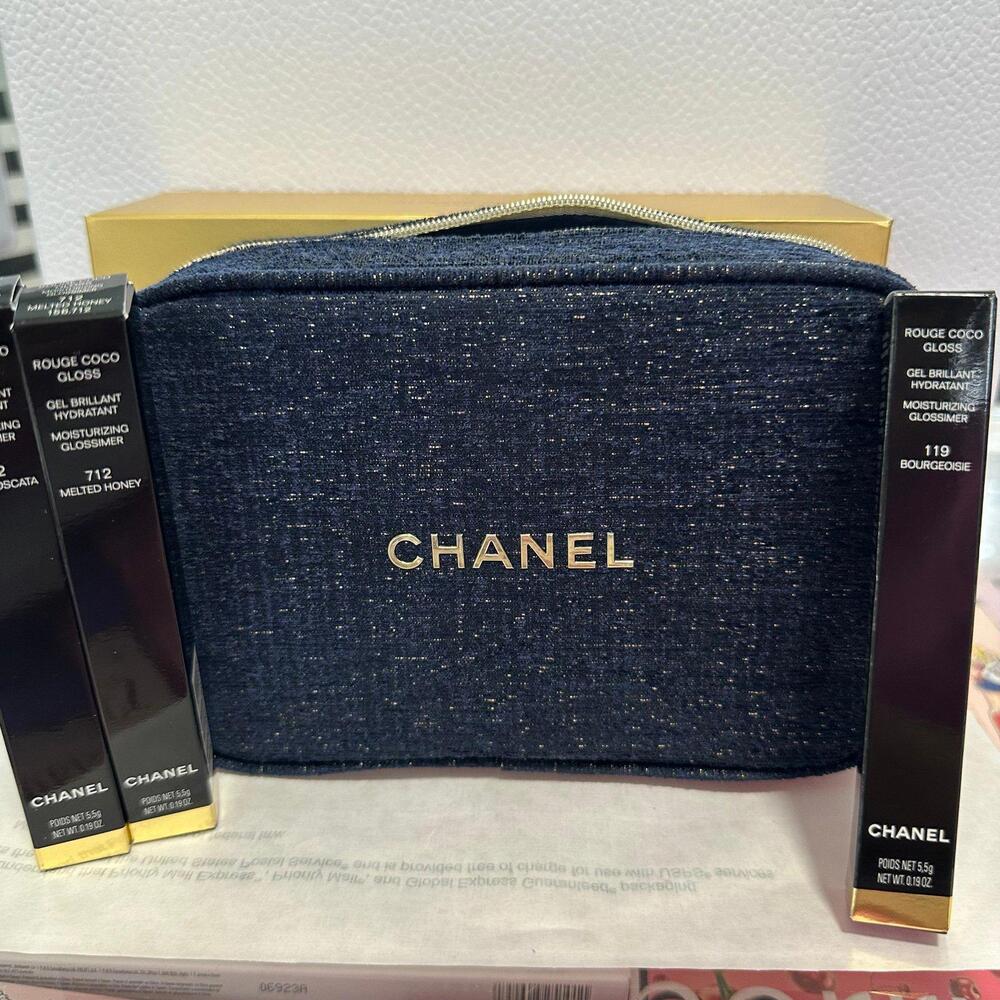 Chanel holiday makeup set—Trio lipglosses ALWAYS BRILLIANT - Picture 3 of 8